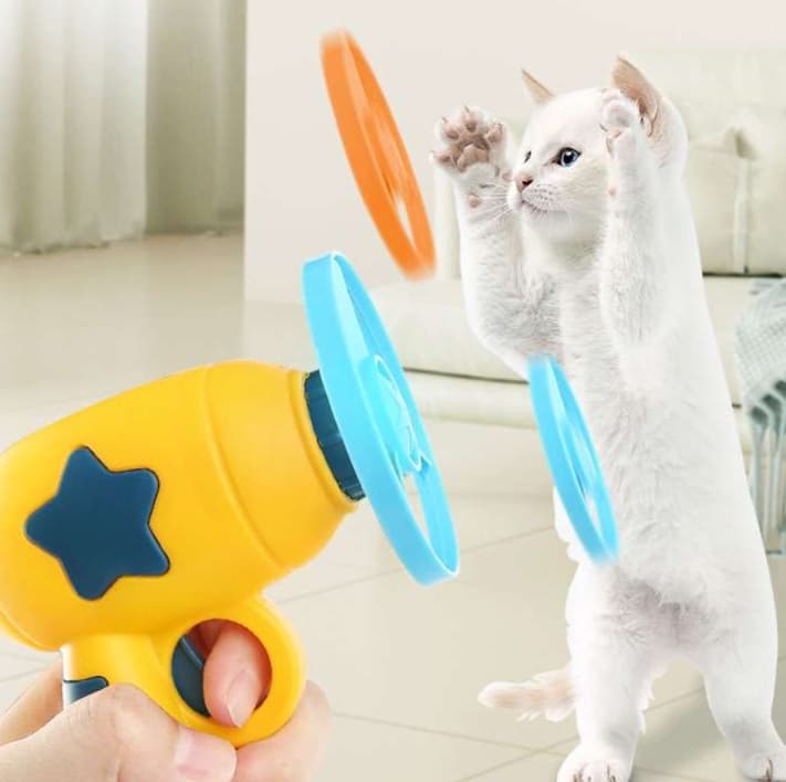 猫 おもちゃ 空飛ぶ輪っか発射！猫じゃらしシューター