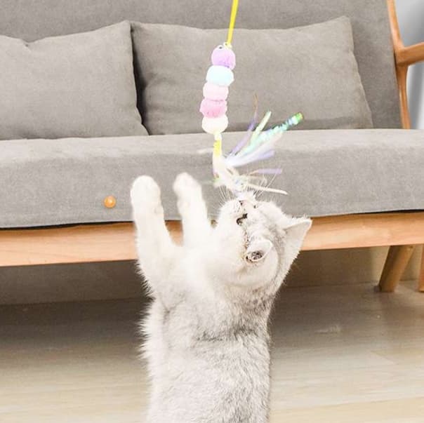 猫 おもちゃ ふわふわ棒の遊び道具