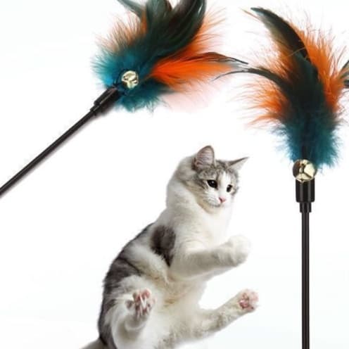 猫 おもちゃ 小粋な鈴付き天然羽根じゃらし
