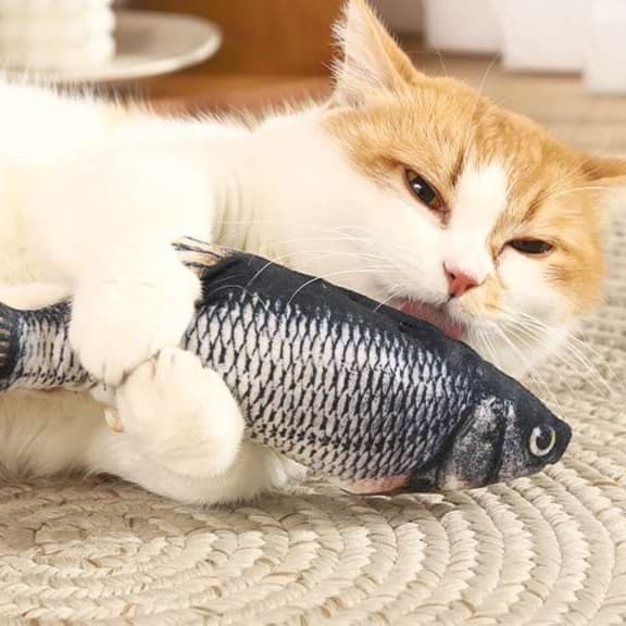 猫 おもちゃ 本物そっくり!魚型猫じゃらし