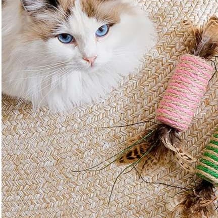 猫 おもちゃ 麻紐とふわふわ羽根の猫じゃらし