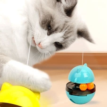 猫 おもちゃ 楽しく遊んでおやつが出るネコ玉