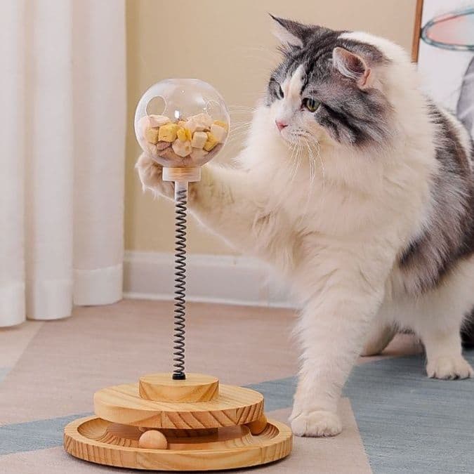 猫 おもちゃ くるくるトリーツボール 猫じゃらし